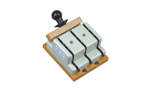 HD11B、HS11B系列保護(hù)型開啟式刀開關(guān)